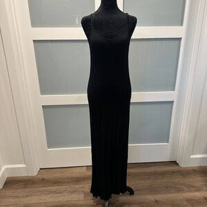 Ella Moss / Splendid Black Plisse Crinkle Cross Back Maxi Slip Dress Size S‎